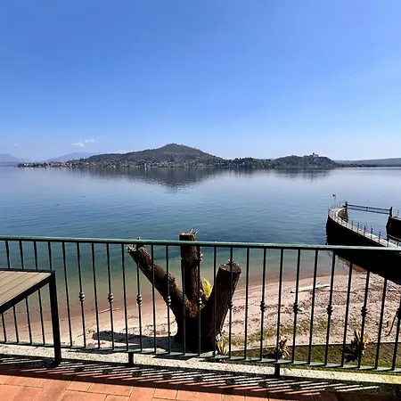 Waters Edge شقة *