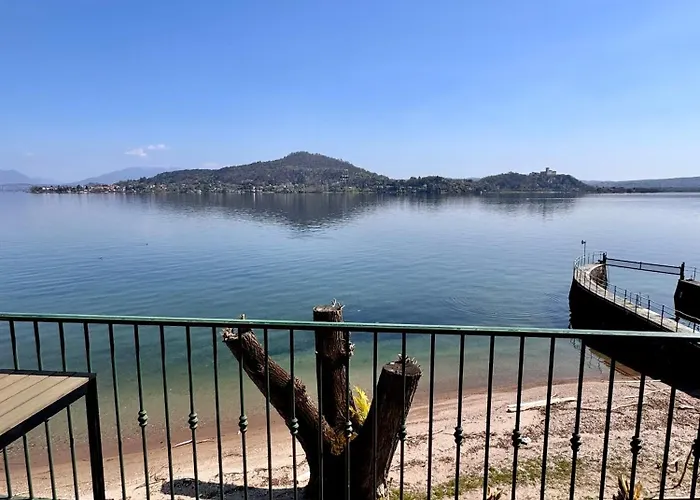 Waters Edge Appartement *