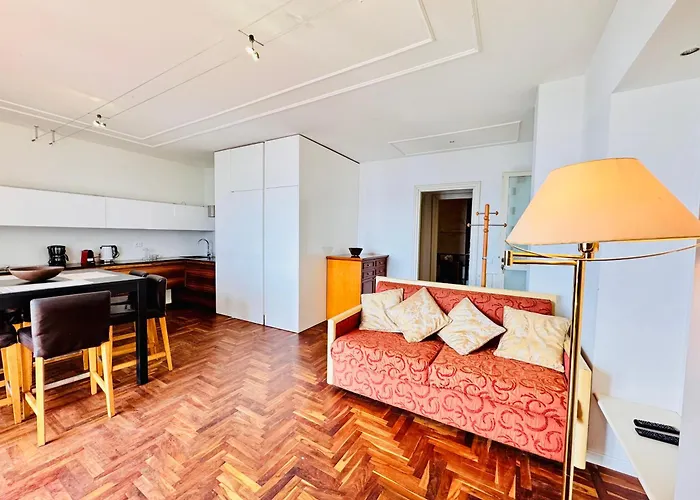 Waters Edge Appartement *